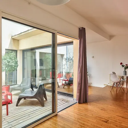 La Harmonie Apartment *